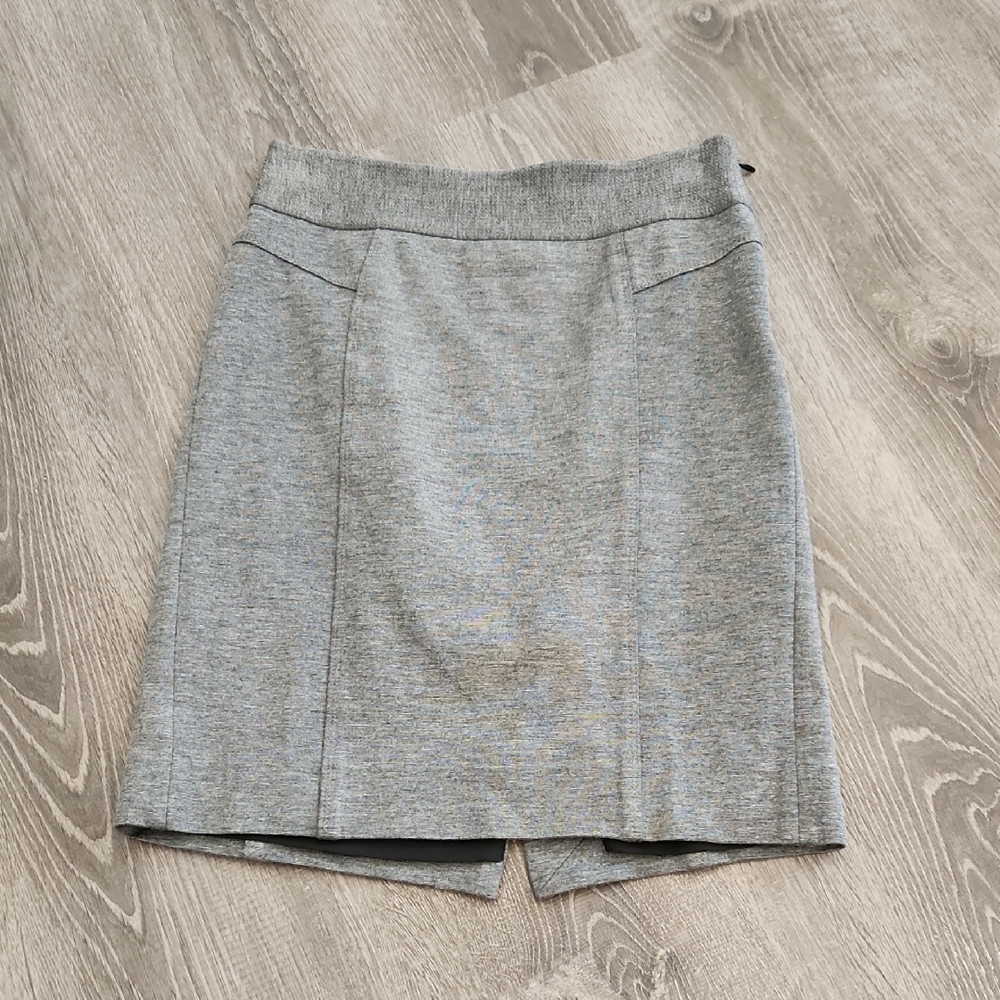 NWOT White House Black Market Gray Ponte Stretch Women's Pencil Skirt